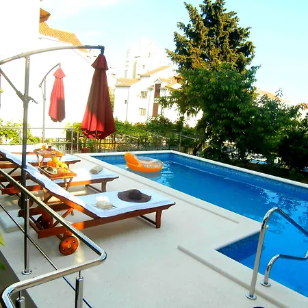 Cordis Apartment