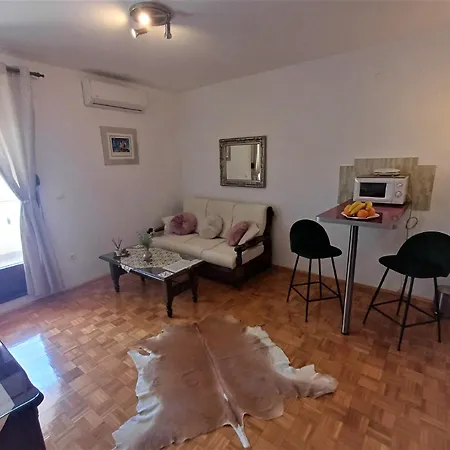 Apartment Cordis