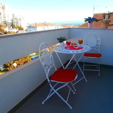 Cordis Apartment